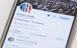 Ông Trump đăng 160 bài lên mạng xã hội trong một đêm