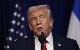 Ông Trump hé lộ Mỹ bắt đầu tấn công trên bộ ở Venezuela?