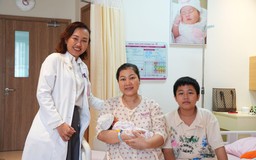 Bình thản vượt cạn tuổi 36 giữa thai kỳ nguy cơ cao nhờ bản lĩnh ê-kíp sản