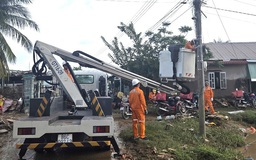 Ngập sâu diện rộng, Công ty Điện lực Lâm Đồng trực 24/24, kịp thời ứng phó