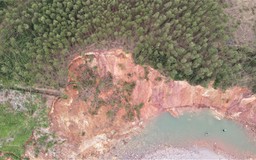 Hạ tràn xả lũ hồ Kẻ Gỗ bị sạt lở nghiêm trọng