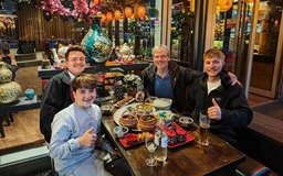 Lan tỏa trên mạng xã hội: Mâm cơm Việt 'chuẩn mẹ nấu' tại Đức