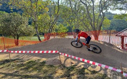 Thái Lan làm đường đua địa hình trong sở thú, cua rơ Việt Nam gặp khó