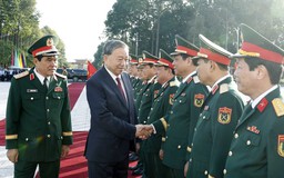 Tổng Bí thư: Xây dựng lực lượng vũ trang Quân khu 9 chính quy, tinh nhuệ