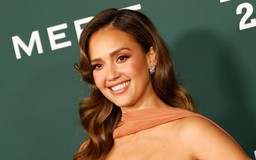 Ben Affleck muốn bắt đầu mối quan hệ lãng mạn với Jessica Alba?