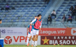 Hà Nội thay tướng, Duy Mạnh và Thành Chung hay Tuấn Hải đá hay như AFF Cup được không?