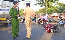 Chạy xe đến trường đón cháu, ông gặp tai nạn tử vong