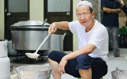 TP.HCM nghĩa tình: Bát cháo gà của người Hồi giáo vào tháng Ramadan thiêng liêng
