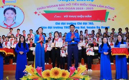 Triển lãm nghệ thuật tại Đại hội Cháu ngoan Bác Hồ tỉnh Lâm Đồng
