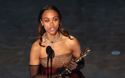 Tượng vàng Oscar đầu tiên của 'nữ hoàng bom tấn' Zoe Saldaña