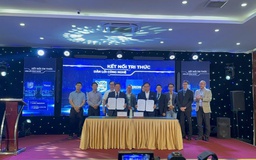 Veron Group ký kết hợp tác đào tạo công nghệ cao với Trường cao đẳng Phương Đông