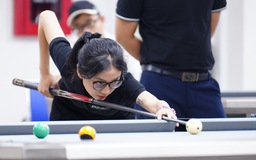 Nữ cơ thủ xinh đẹp đăng quang kịch tính tại giải billiards pool sinh viên TP.HCM