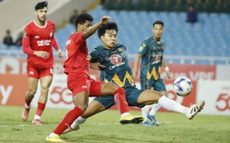 Thể Công Viettel 'tiễn' HAGL trên mặt sân Mỹ Đình cực xấu, SLNA nhọc nhằn hạ Đồng Tháp
