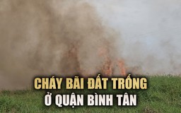 Ôm tài sản tháo chạy vì đám cháy lan uy hiếp khu dân cư