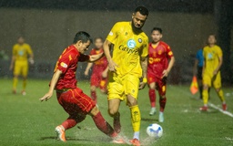Hòa thót tim SLNA, đội Thanh Hóa bị hất văng khỏi cuộc đua vô địch?