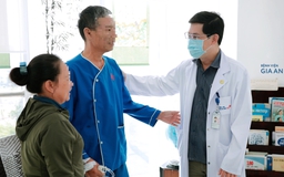 Cắt cùng lúc 4 khối u hiếm gặp cho bệnh nhân đi tiêu ra máu 6 tháng