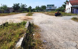 6 năm chưa làm xong hơn 2 km đường