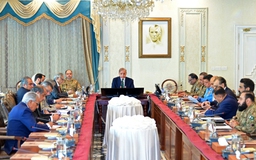 Pakistan đóng cửa biên giới, hủy thương mại với Ấn Độ