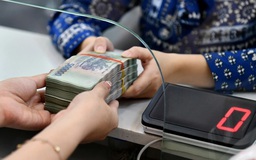 Ngân hàng tạo bất ngờ, doanh nghiệp làm nóng đại hội với tỉ lệ cổ tức 'khủng'