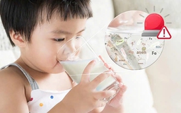 Đừng mắc 2 sai lầm nguy hại về nguồn nước khi pha sữa cho con