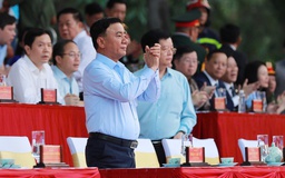 Thường trực Ban Bí thư Trần Cẩm Tú dự chỉ đạo tổng duyệt diễu binh 30.4