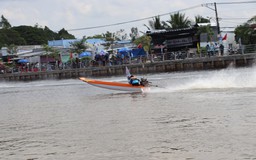 Giải đua vỏ lãi U Minh: Ngày hội của người yêu sông nước phương nam

