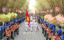 Lãnh đạo TP.HCM dâng hương tưởng nhớ các Vua Hùng