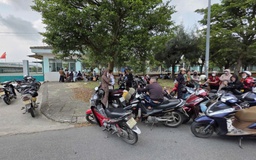 Bị nợ đóng BHXH 32 tháng, hàng trăm công nhân tập trung đòi quyền lợi