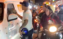 Vụ người đàn ông đập vỡ kính ô tô: Trước đó đã uống rượu bia