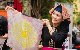 Cú bắt tay giữa thời trang và làng nghề