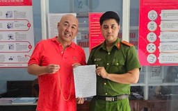 Giúp du khách Mỹ tìm lại dây chuyền vàng đính hôn giá 4.000 USD