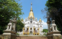 Ngôi chùa ở TP.HCM ẩn mình giữa rừng xanh, mang kiến trúc như Angkor Wat