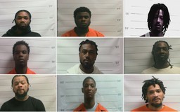 Nhóm tù nhân nguy hiểm vượt ngục ở thành phố du lịch Mỹ