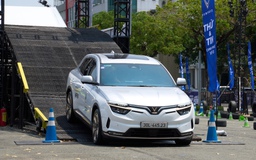 VinFast VF 8 vận hành thế nào trong loạt sa hình 'khó nhằn'?