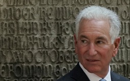 Ông sui của Tổng thống Trump chính thức trở thành Đại sứ Mỹ tại Pháp