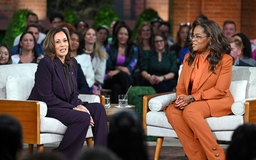 Ông Trump đòi điều tra sao ca nhạc, truyền hình từng ủng hộ bà Harris