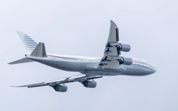 Mỹ chính thức nhận 'cung điện bay' từ Qatar