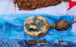 Quảng Trị: Phát hiện hài cốt liệt sĩ kèm di vật có khắc chữ