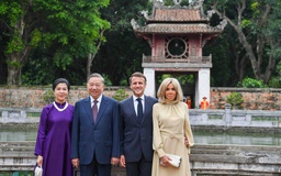 Tổng Bí thư Tô Lâm cùng Tổng thống Pháp Emmanuel Macron thăm Văn Miếu