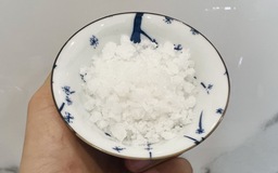 Muối biển, muối tinh, muối hồng… loại nào nên dùng khi nấu ăn hằng ngày?