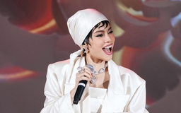 Vẻ ngoài khác lạ của Hồ Ngọc Hà trên sàn diễn thời trang