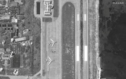 Oanh tạc cơ Trung Quốc lại đồn trú phi pháp ở Hoàng Sa?