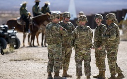 Quân đội Mỹ lập khu quân sự mới sát Mexico