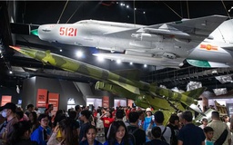 Gần 150.000 lượt khách tham quan Bảo tàng Lịch sử Quân sự Việt Nam dịp 30.4