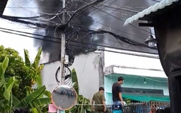 TP.HCM: Cháy vựa ve chai trong hẻm ở TP.Thủ Đức