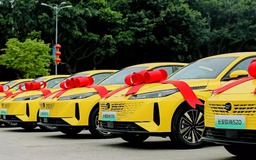 Ô tô điện Trung Quốc mất 100 giây để nạp đầy pin