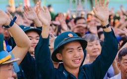 Ra quân Chiến dịch tình nguyện 'Kỳ nghỉ hồng' và 'Hành quân xanh'