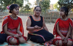 Những cô bé 'hồi sinh' dân ca Xơ Đăng