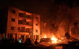 Iran phóng tên lửa bội siêu thanh vào Israel, thiệt hại đang được ghi nhận