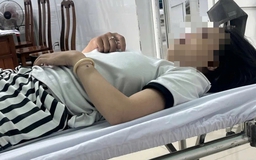 Người mẹ trẻ 19 tuổi bị đánh hội đồng, bà ngoại gửi đơn tố cáo